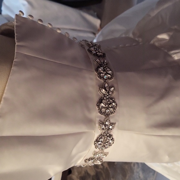 Size 12 Faviana Wedding Dress - Make Offer - Picture 8 of 15